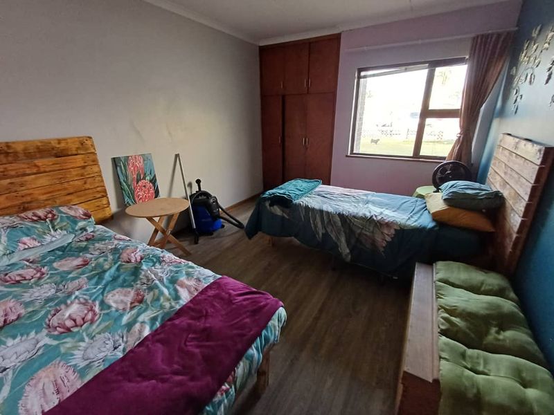 RENOVATORS DREAM! - Photo 9