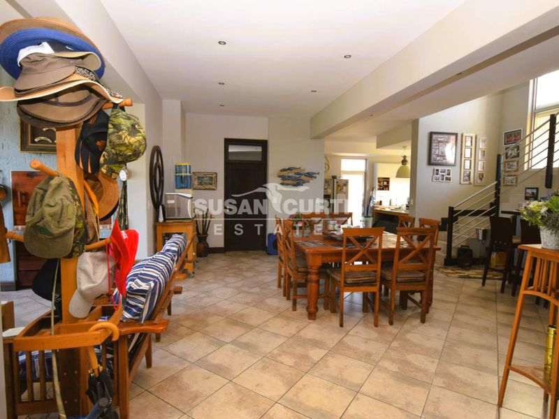 Coastal living taken to the next level with sea views galore! - Photo 6