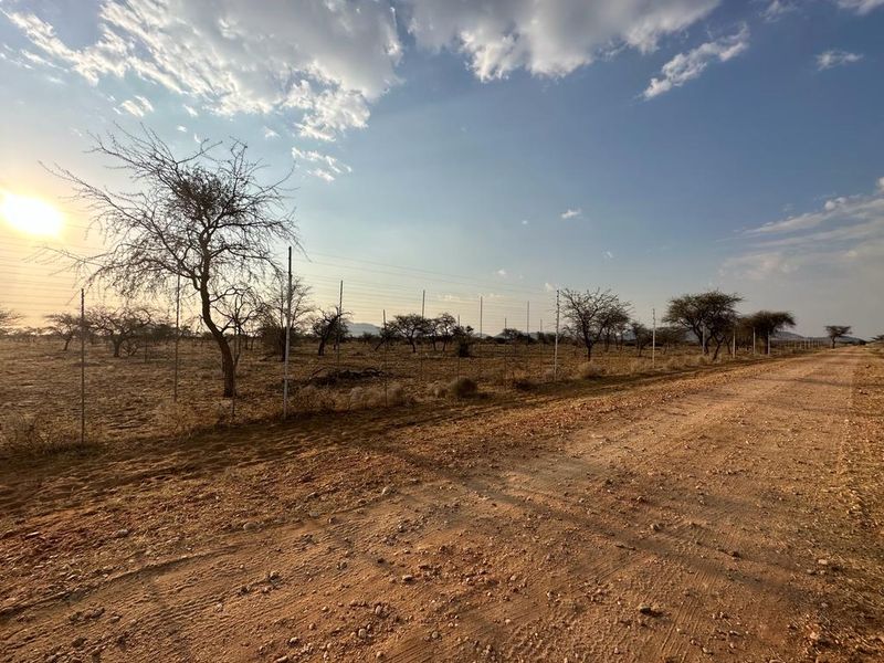 Prime Location: Sable View Plot with Endless Potential - Photo 4