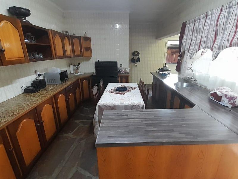 Family home with investment potential - Photo 5