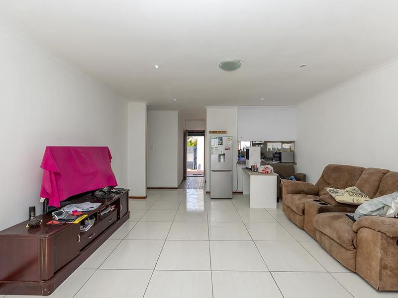 Stepless, Lock -up and Go Semi-detached Home - Photo 3