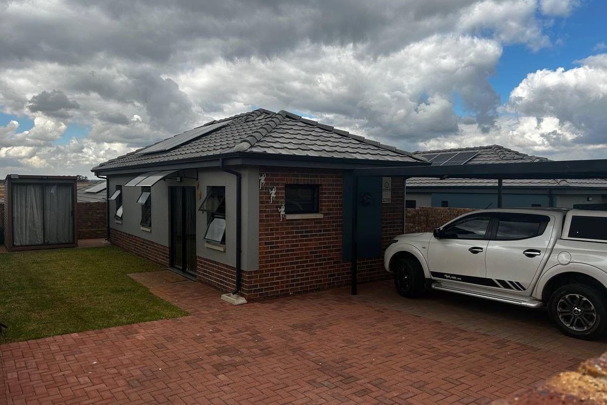 Modern family Living in Lion Pride Estate, Randburg🏠 - Photo 5