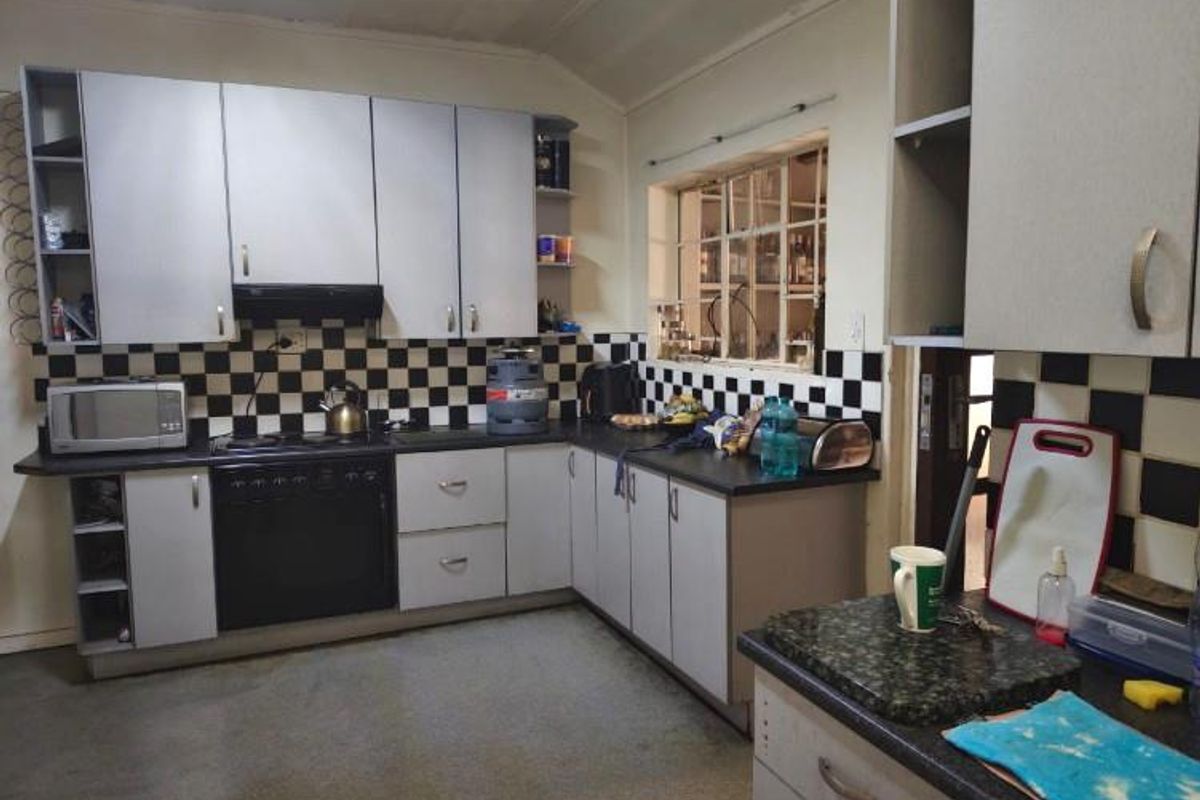 Ideal for a large or growing family, providing the verstility of space, versatility and charm - Photo 4