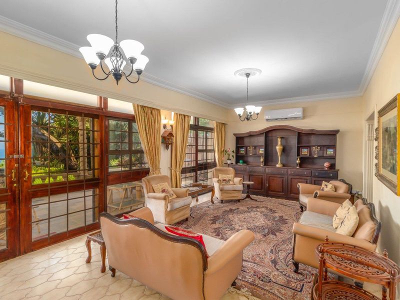 Edge of the ocean - Photo 10