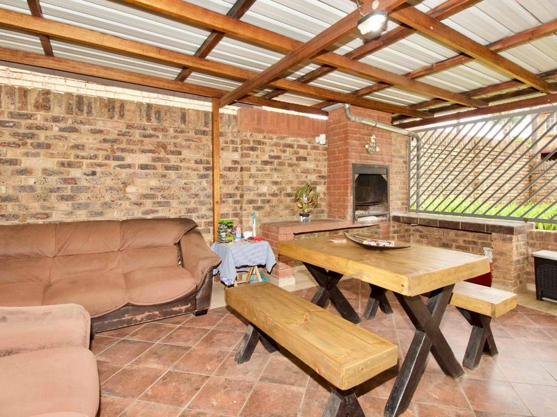 Quaint Simplex in a good condition. - Photo 5