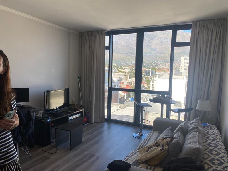 Executive Large One Bedroom Apartment - Furnished - Photo 6