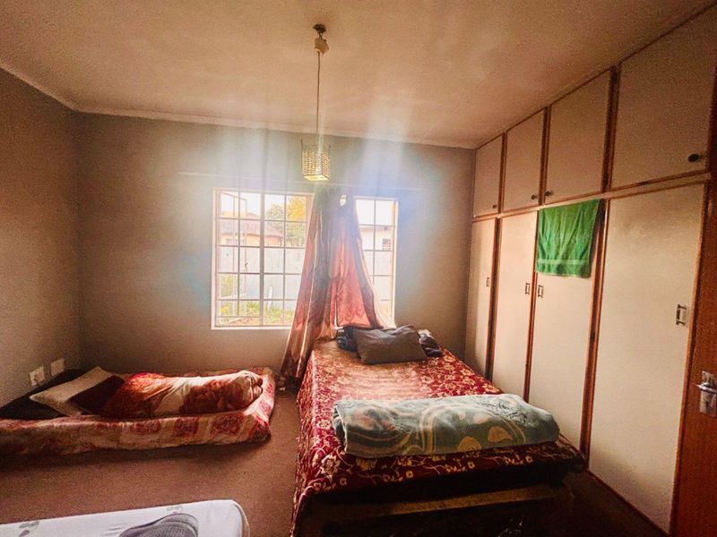 2 Bedroom Townhouse for sale close to the CBD area - Photo 9