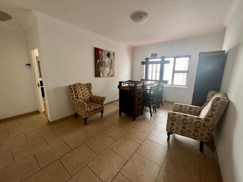 FOR SALE- 4-BEDROOM EN-SUITE HOME WITH ROOFTOP VIEWS IN LONG BEACH, WALVISBAY, NAMIBIA - Photo 9