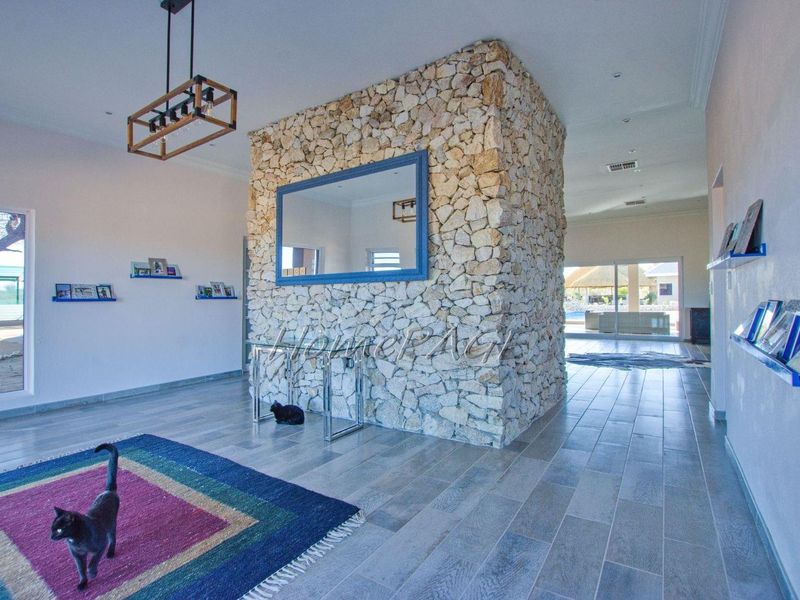 Omaruru Wildlife Estate, Omaruru:  Plot with ENORMOUS, LUXURIOUS 6 Bedr Home is for sale - Photo 6