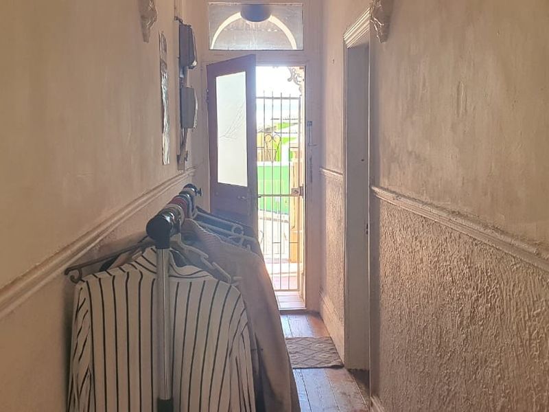 Amazing Views - 6 Bedroom House needs TLC For Sale POA - Photo 3