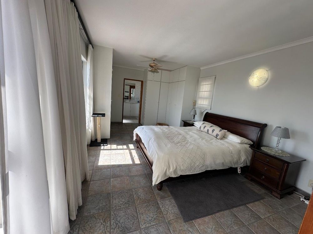 Main bedroom with ensuite bathroom