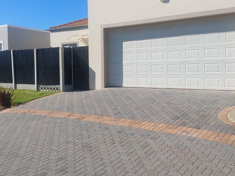 Three-Bedroom Home for Sale in Westbrook, Port Elizabeth - Photo 3