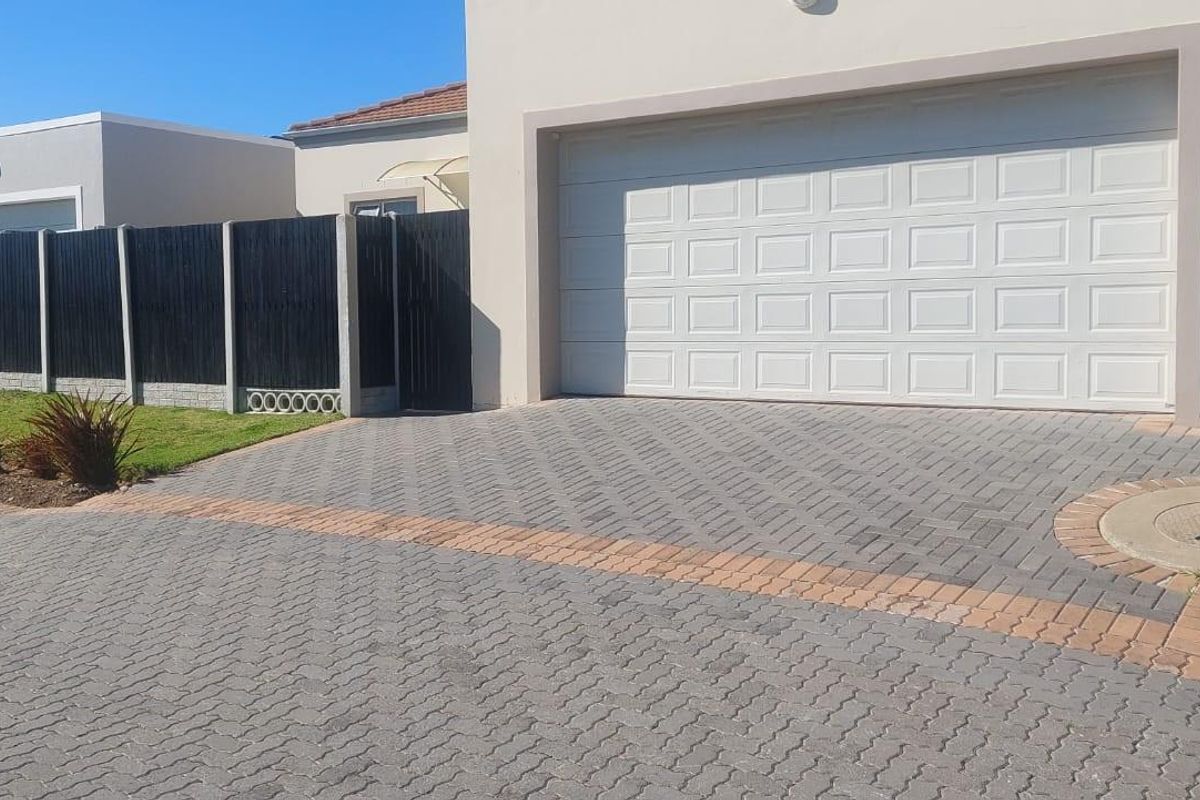 Three-Bedroom Home for Sale in Westbrook, Port Elizabeth - Photo 3