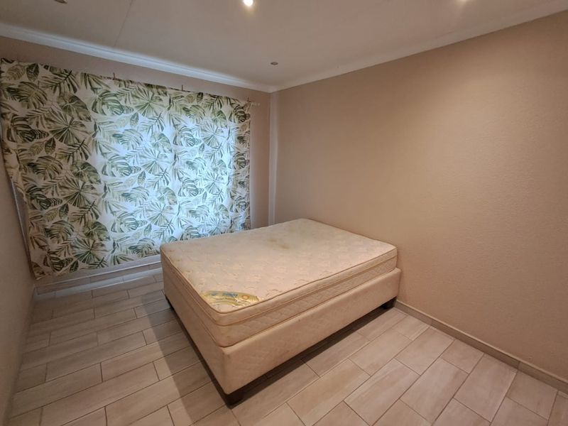 Newly Renovated Apartment for Sale - Photo 10