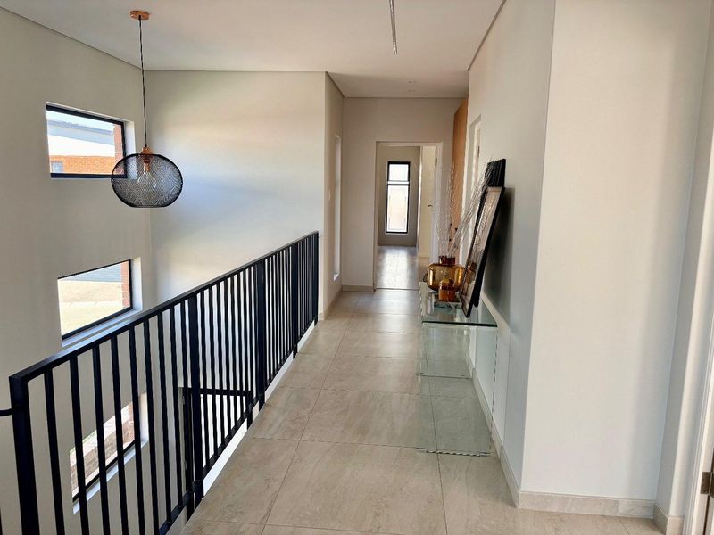 Fully Furnished 3bedrooms all en-suite - Photo 9