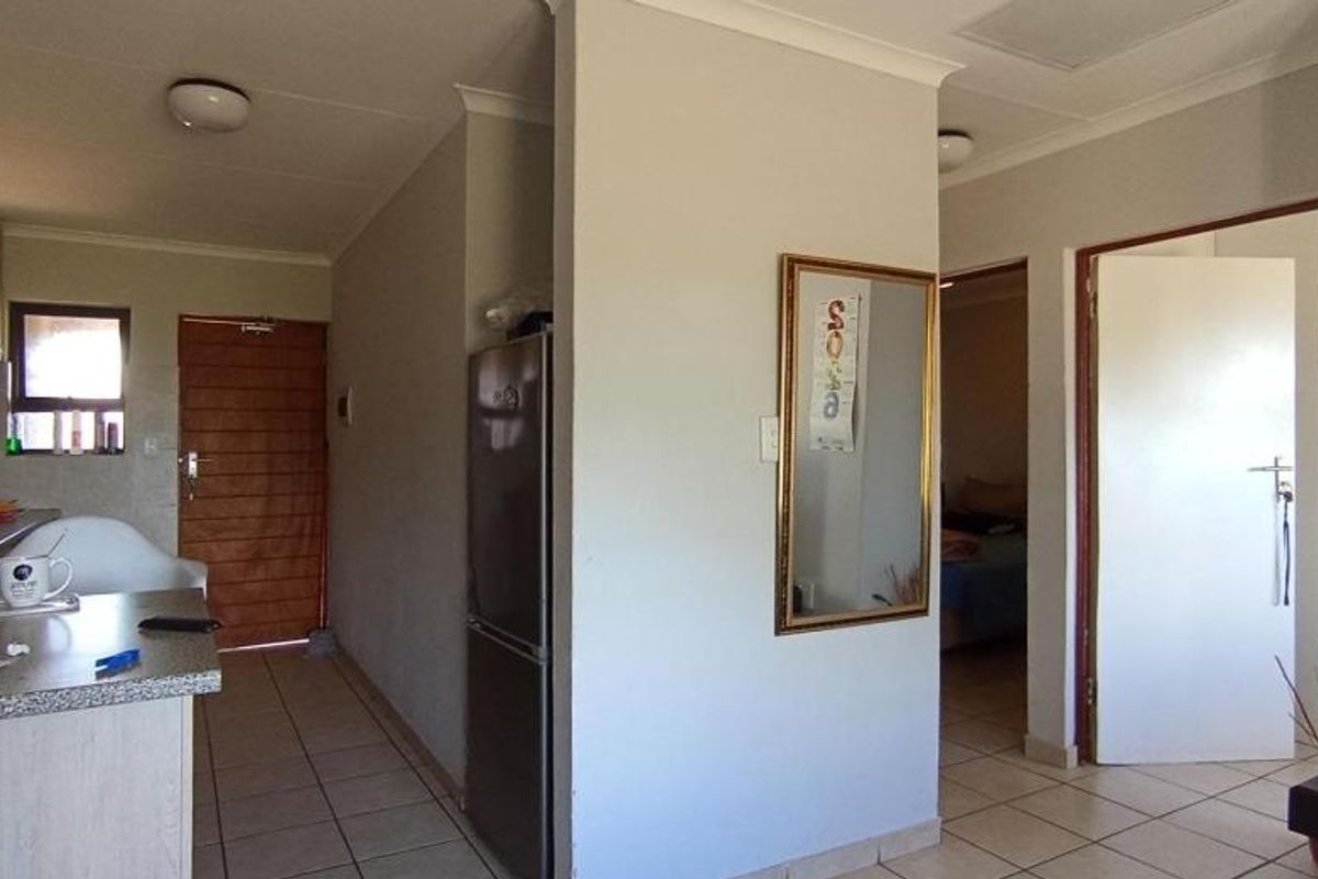 2 Bedroom Apartment For Sale - Photo 5