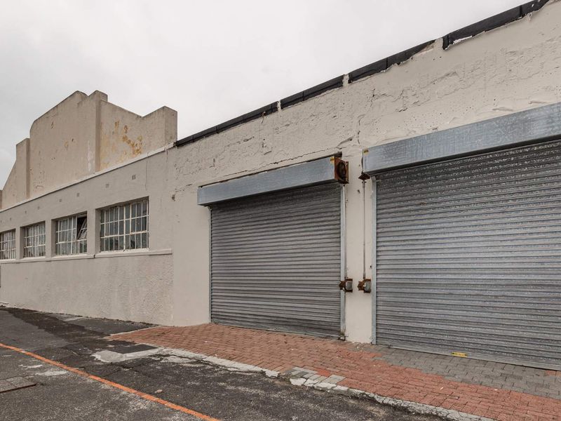 Warehouse and Office space in Quiet suburb of Heathfield - Photo 2