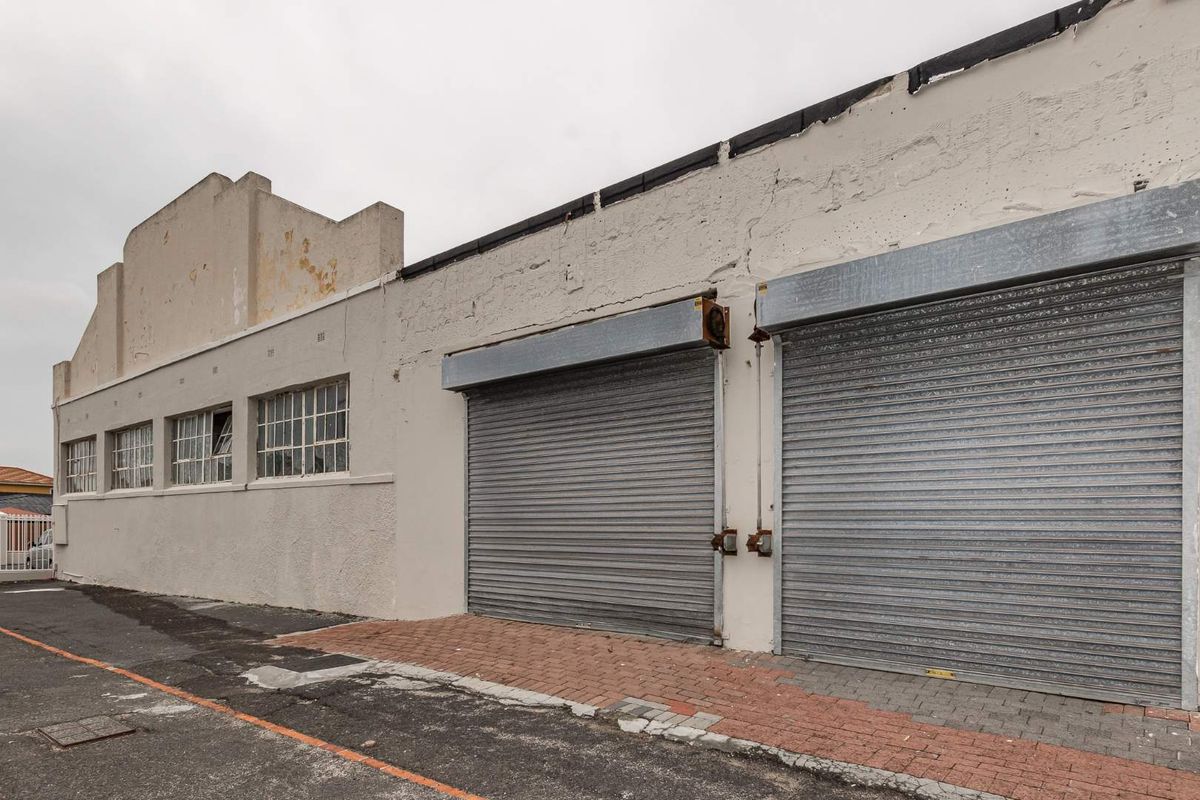 Warehouse and Office space in Quiet suburb of Heathfield - Photo 2