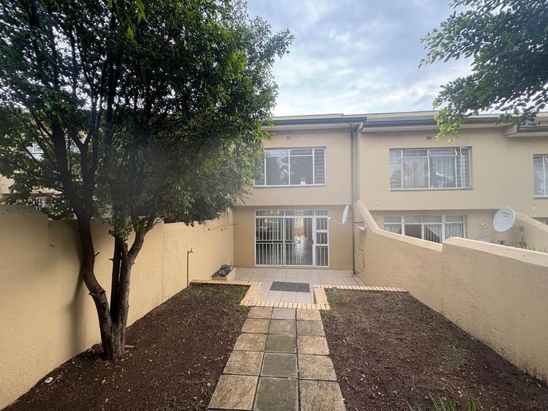 DUPLEX DELIGHT - Photo 3