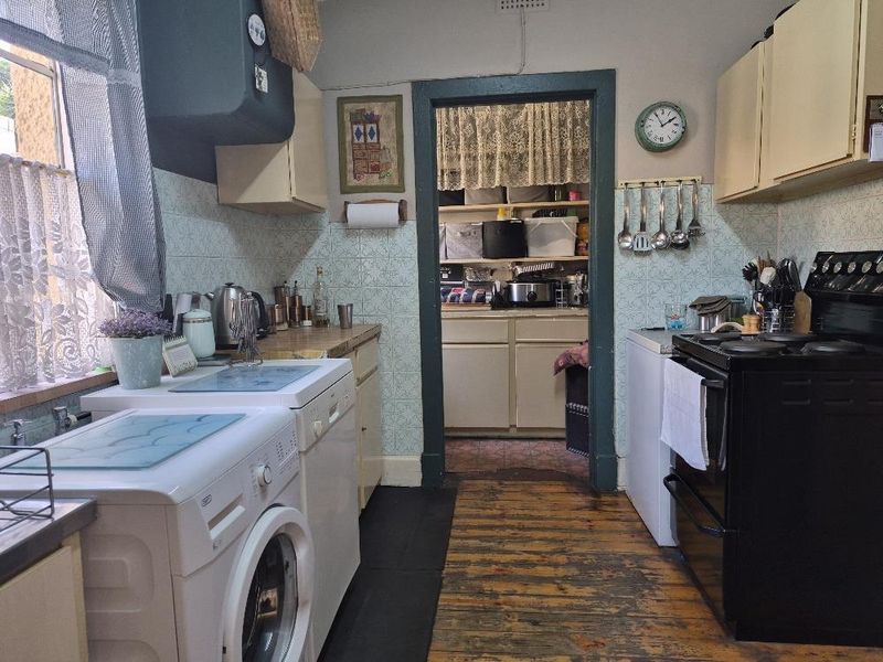 Golden oldie family home  in Boksburg - Photo 3