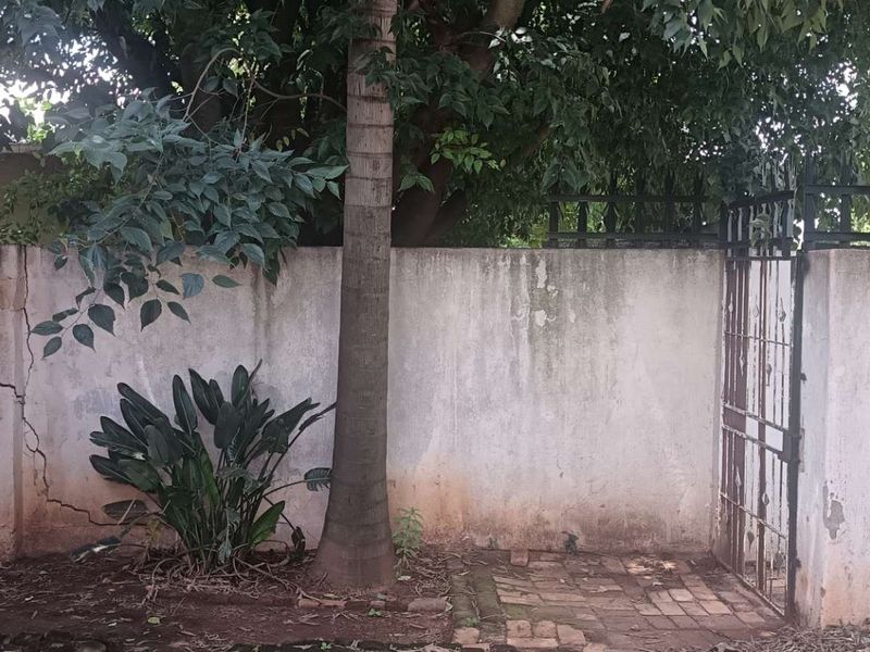 2 Bedroom House with ample covered parking and outbuildings for Sale - Photo 3