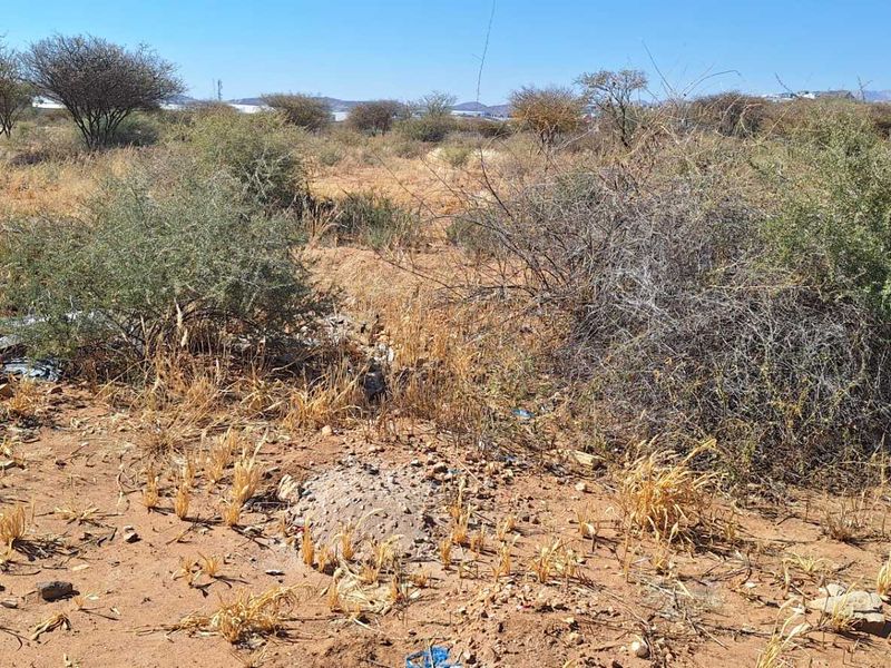 "2384m2 Business Plot in Okahandja: Your Next Big Venture!" - Photo 2