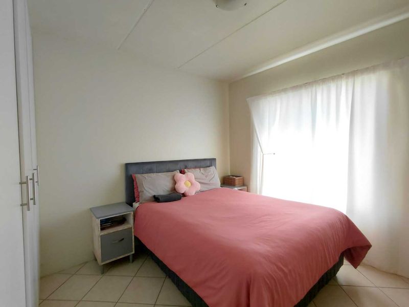 2 Bed 2 Bath Unit in Honeypark For Sale - Photo 10