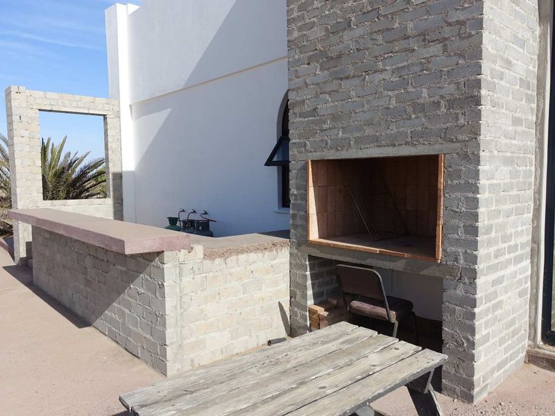 30HA SMALLHOLDING WITH DWELLINGS & FREE RANGE CHICKEN FARMING FACILITIES - Photo 4