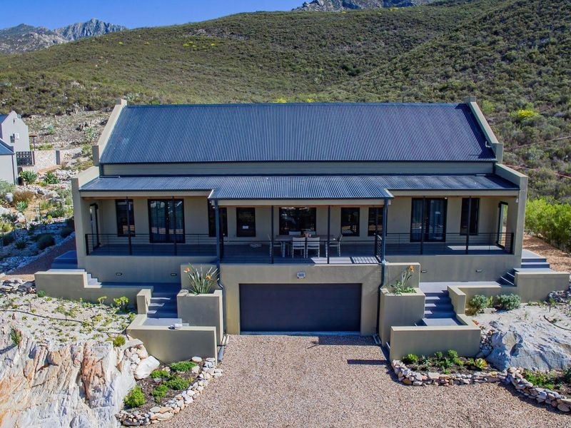 Charming Home with Scenic Mountain Views - Photo 5