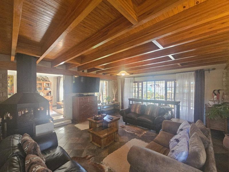 Exceptional Family Home with Modern Conveniences and Unique Features - Photo 4