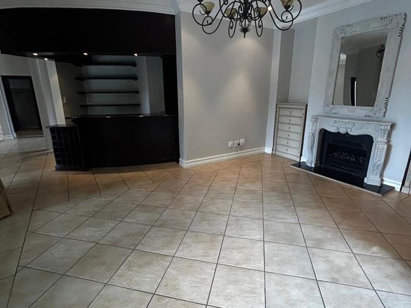 Where Comfort Meets Corporate Living - Photo 7