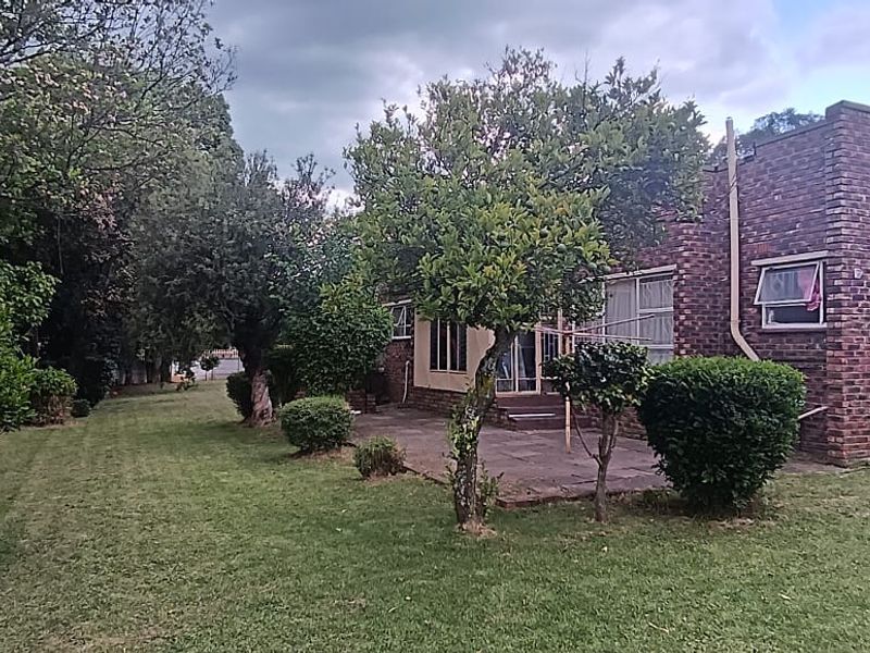 HOUSE FOR SALE,SKUINSHOOGTE,NEW CASTLE - Photo 6