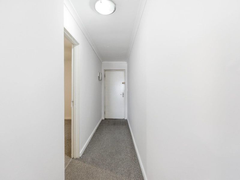 1 Bedroom Apartment in Salt River - UNFURNISHED - Photo 7