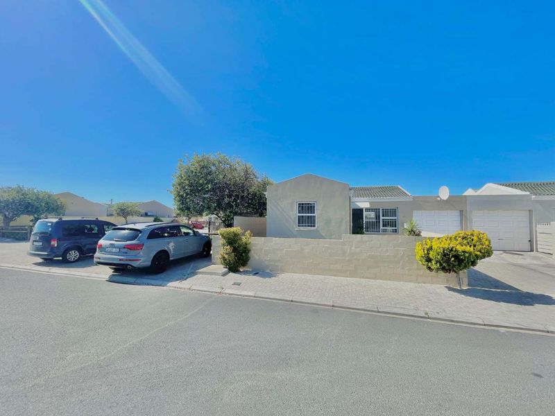Secure Starter Home - Photo 2