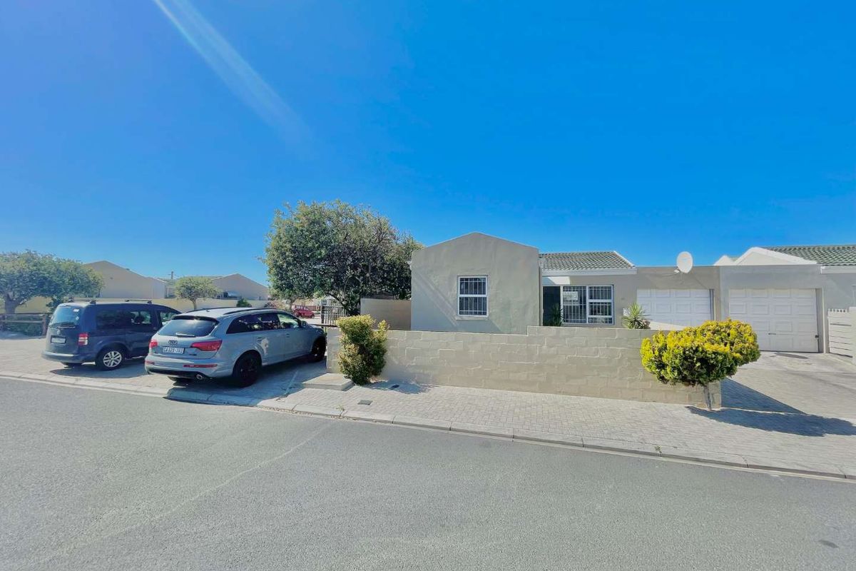 Secure Starter Home - Photo 2