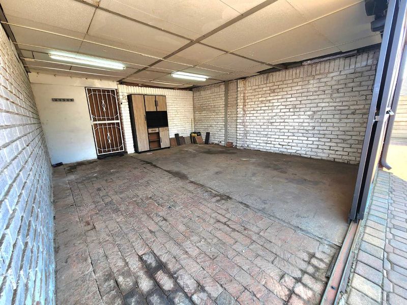 Income-Producing Property in a High-Demand Location - Photo 4
