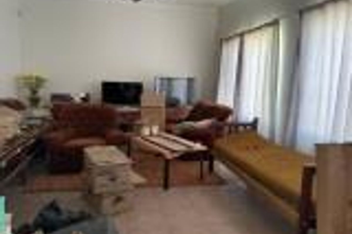 Discover Endless Potential: Home Plus Huge Workshops - Photo 4