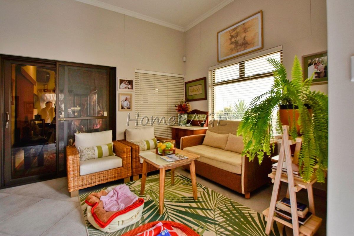 Ext 22, Swakopmund:  3 Bedr home with Flat is for Sale - Photo 4