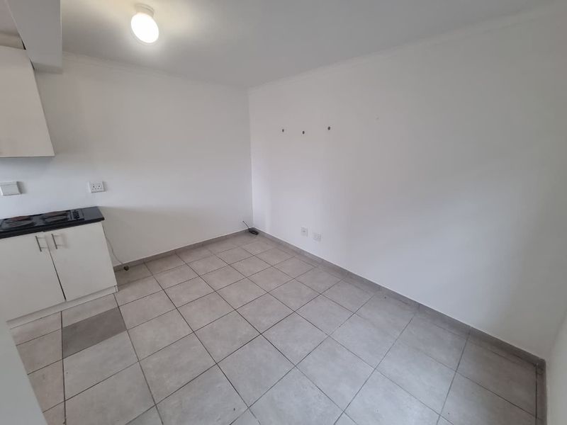 Bachelor Apartment for Rent in Malibu Village, Blue Downs - Photo 7