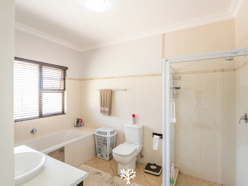 Family Home For Sale | Finkenstein Estate | N$7 625 000 - Photo 9