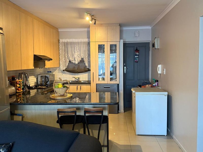 Ground Floor Gold in Brackenfell - Photo 2