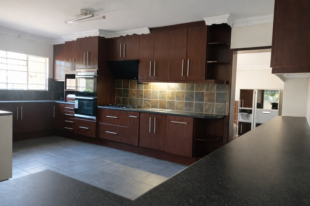 Spacious Family Living with Flexible Dual-Living Potential - Photo 4