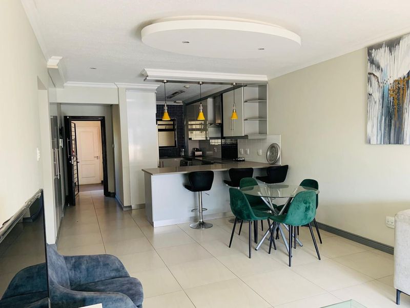 Luxury Two-Bedroom Apartment for Rent - Photo 5