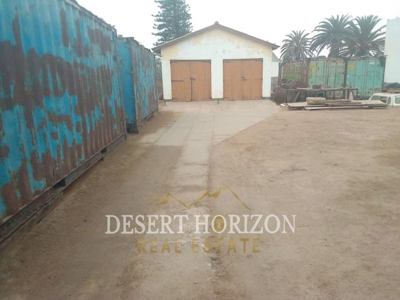 WALVIS BAY CENTRAL | HOUSE WITH POTENTIAL FOR SALE - Photo 4