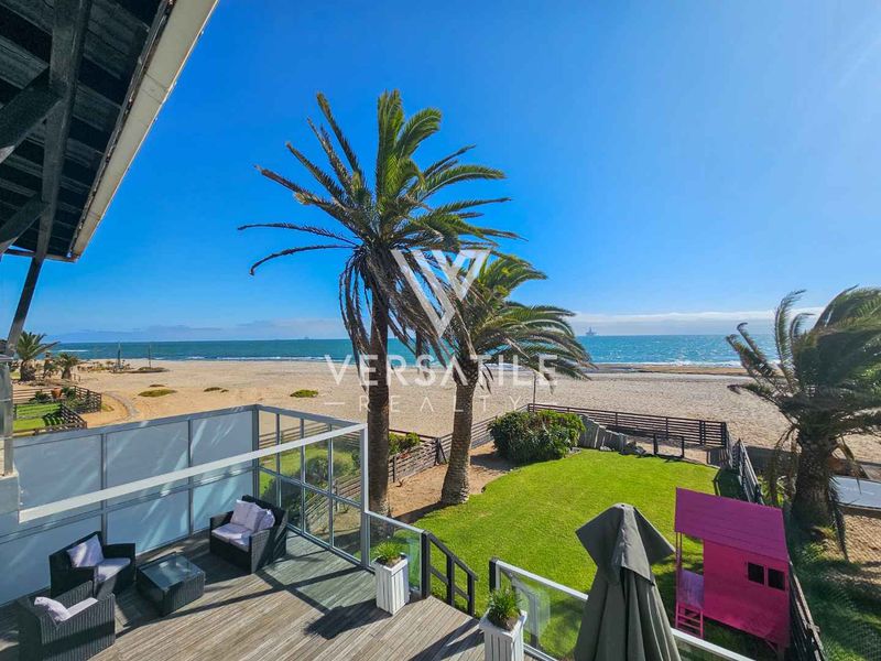 Beachfront House For Sale - Photo 2