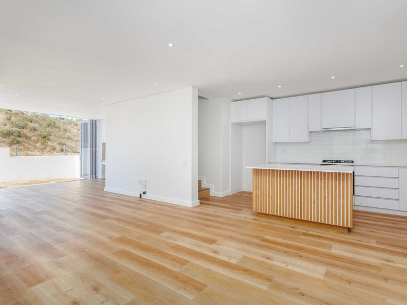 Sophisticated Winelands Living in a Modern Double-Storey Home in Volière Estate Stellenbosch - Photo 4