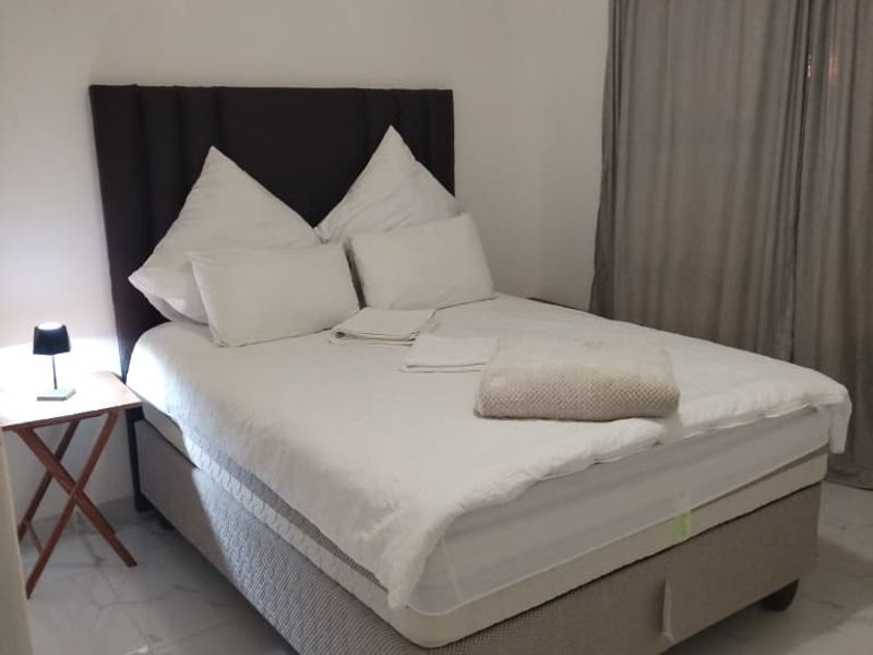 2 Bedroom Self Catering Accomodation in Dolphin Beach - N$1200 per day 0814956379 - Photo 8