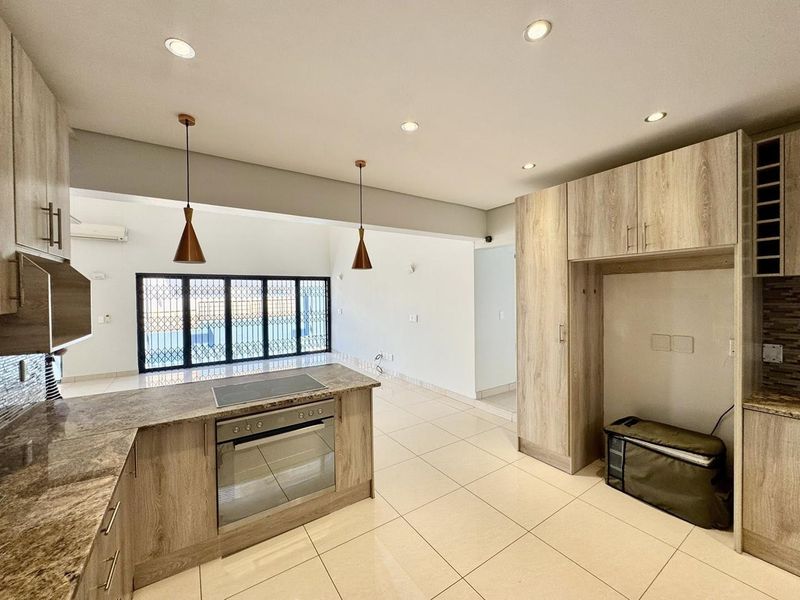 3 Bedroom House For Sale in Elisenheim - Photo 4