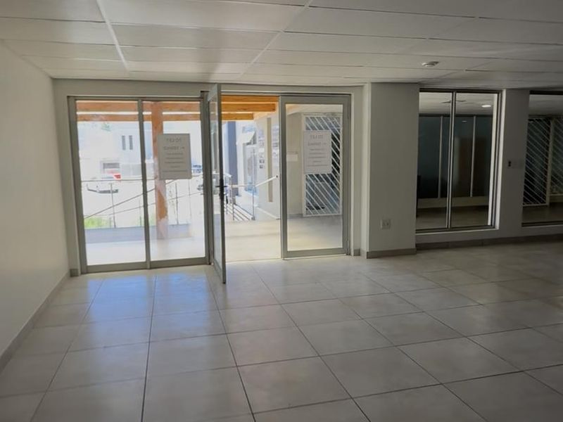 RENT| Klein Windhoek – Prime Business - Photo 5