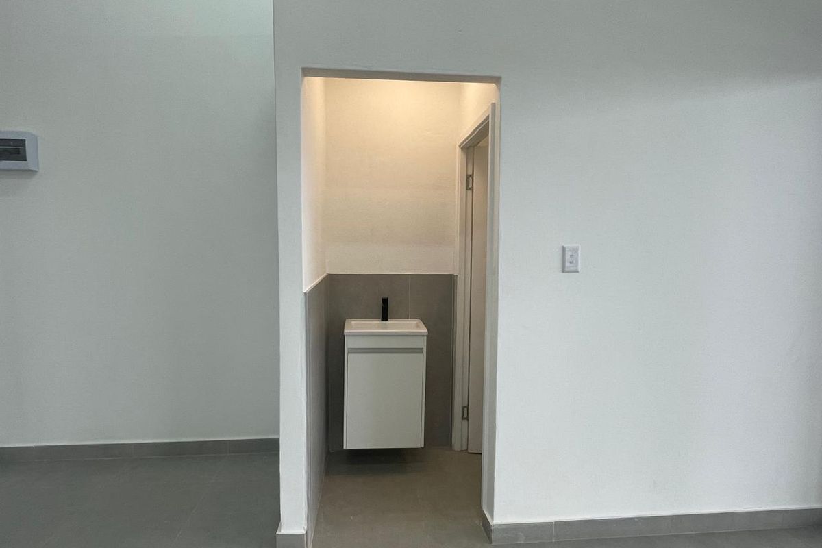 Ground Floor Commercial Space for Rental in Ballito Central - Photo 4
